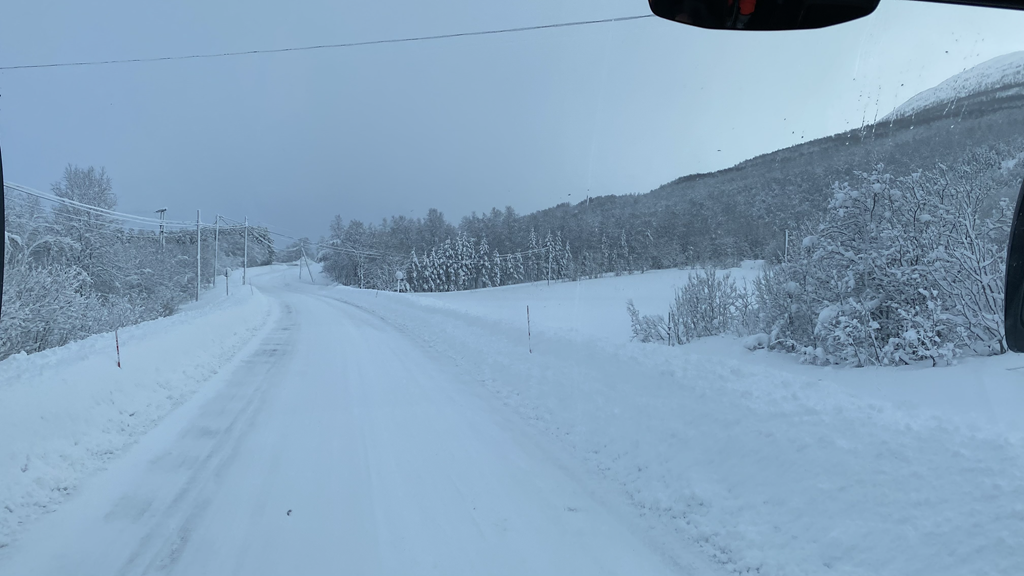 Anfahrt zur Hundeschlittenbasis Endlich Winter